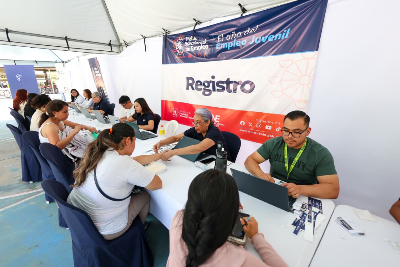 MINTRAB realiza con éxito Feria Nacional de Empleo en ciudad capital